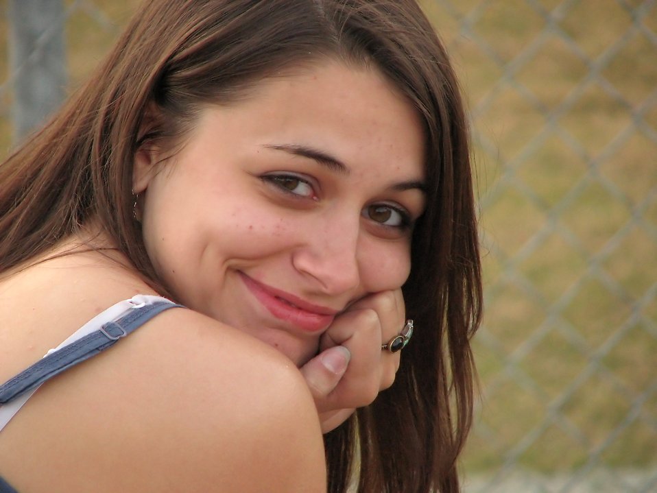 Close-up outdoor portrait of a beautiful teen girl : Free Stock Photo