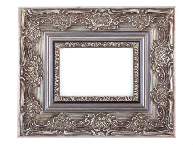 A blank picture frame : Free Stock Photo