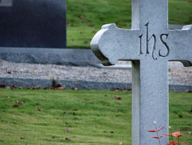 Free Stock Photo: A cross shaped tombstone