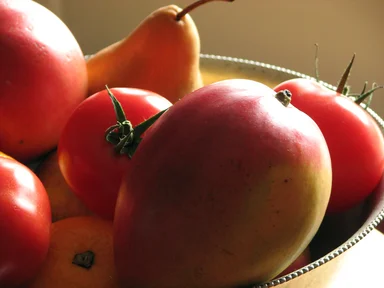 Free Stock Photo: Closeup of a bowl of fruit