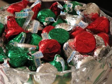 Free Stock Photo: A dish full of candy