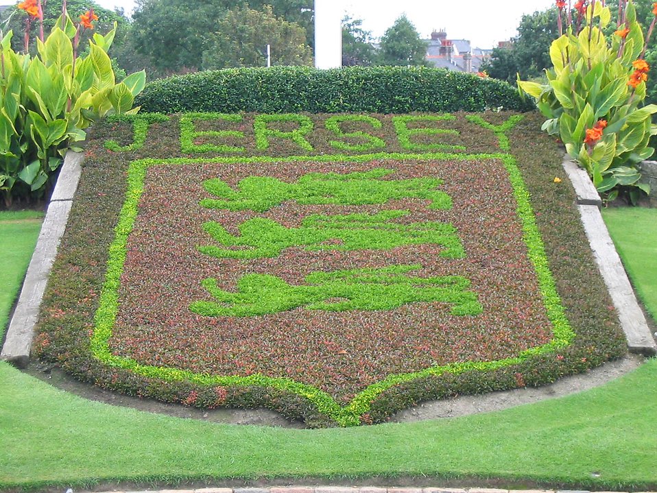 A Jersey symbol in the grass : Free Stock Photo